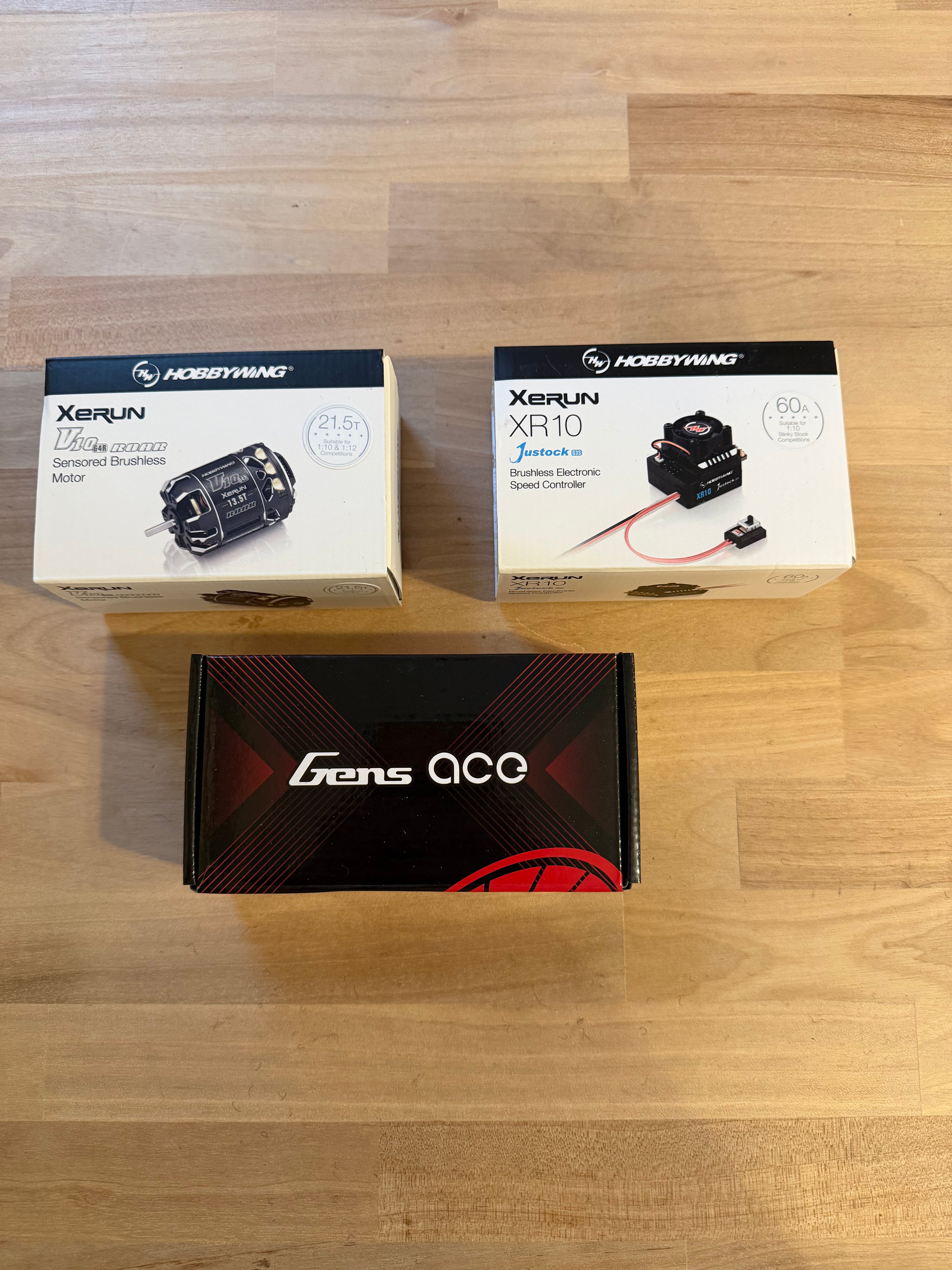 TLR 22 5.0 Race Buggy-Hobbywing Xerun Electronics- Sanwa MTS Radio-Race Ready!!